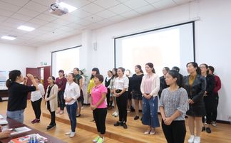 金秋相約國培班，滿載收獲歸鄉(xiāng)去——2017年國培計劃河南省鄉(xiāng)村新建公民辦幼兒園教師培訓(xùn)結(jié)業(yè)典禮暨藝術(shù)培訓(xùn)營利性民辦機構(gòu)發(fā)展探討